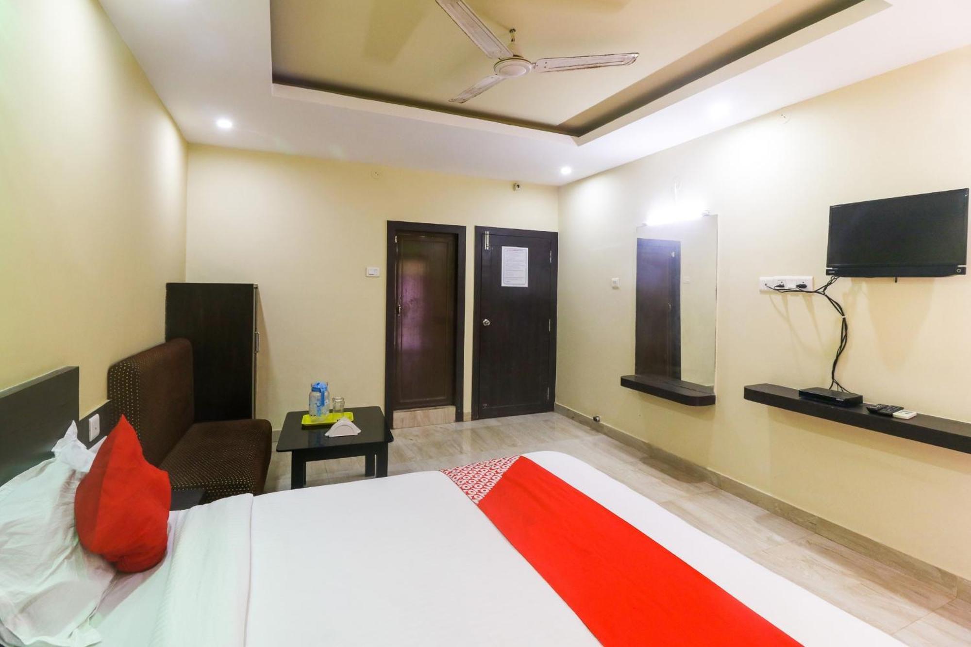 Hotel Sea Gold Puri Exterior photo